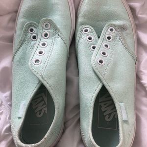 GREEN VANS